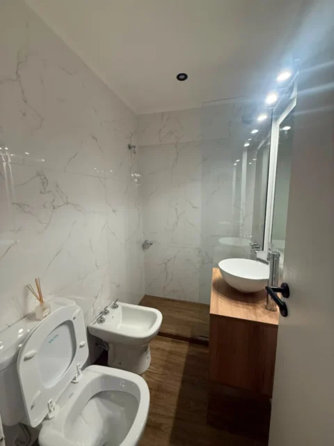 Departamentos, pisos y semipisos en Venta — Colon 2200