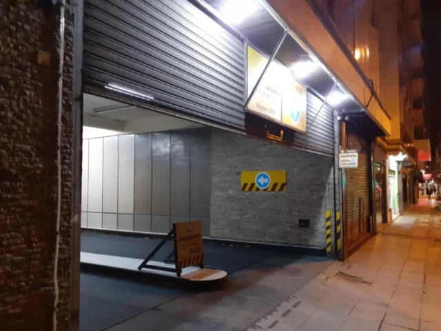 Cocheras y garages en Venta — Belgrano 2500