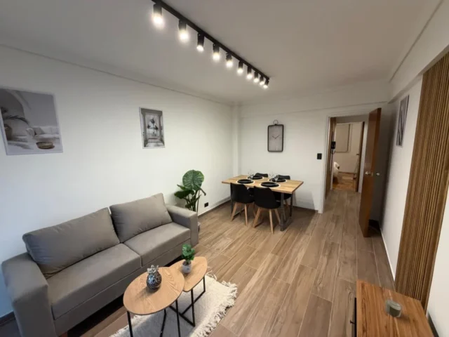 Departamentos, pisos y semipisos en Venta — Corrientes 2000
