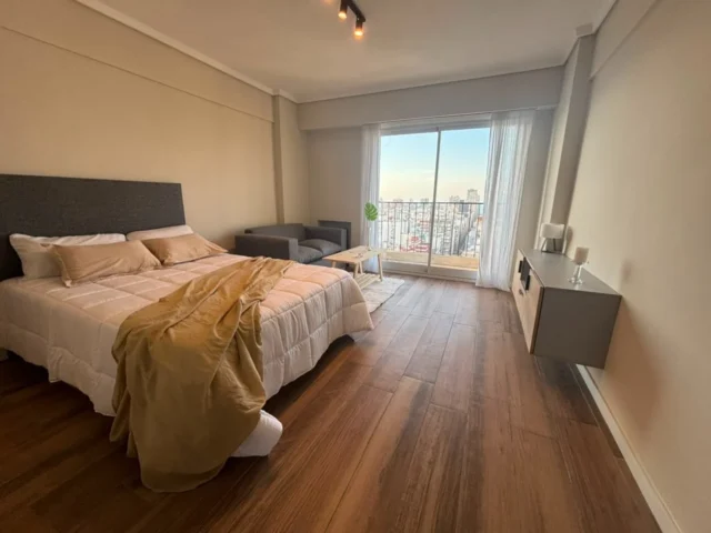 Departamentos, pisos y semipisos en Venta — Corrientes 2400