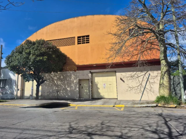 Galpones en Venta — Gascon 4100
