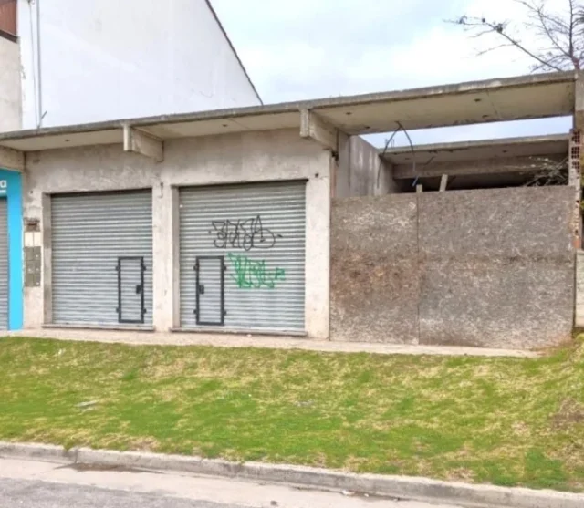 Locales en Venta — Av. Edison y Rosales