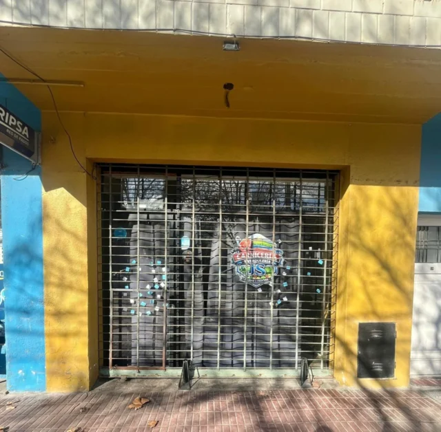Locales en Alquiler — Avenida Edison y Guanahani