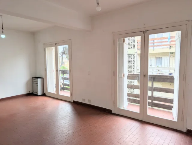 Departamentos, pisos y semipisos en Alquiler — Av. Antártida Argentina 3512