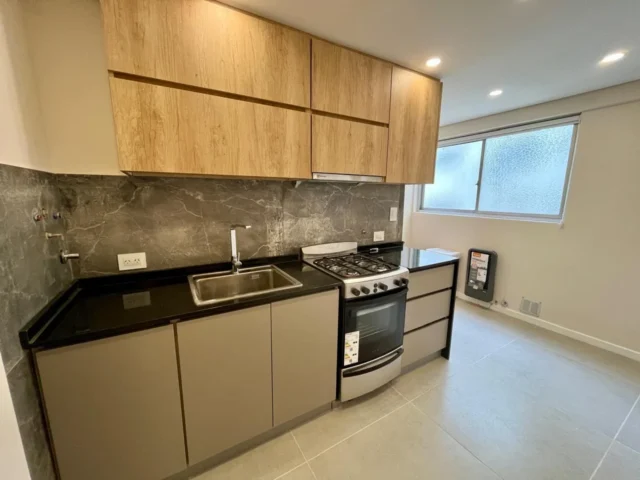 Departamentos, pisos y semipisos en Venta — Rivadavia 2354