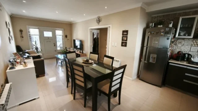 Casas, chalets en Venta — Albarracín 938