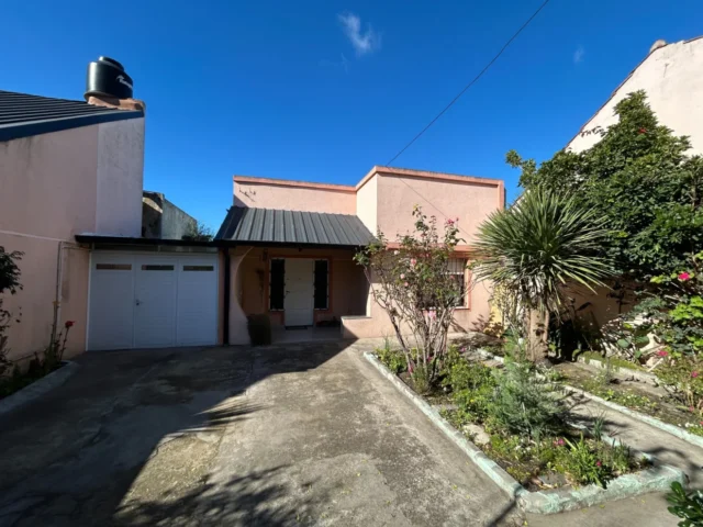Casas, chalets en Venta — Tierra del Fuego 932