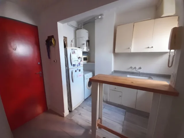Departamentos, pisos y semipisos en Venta — Olavarria 2345