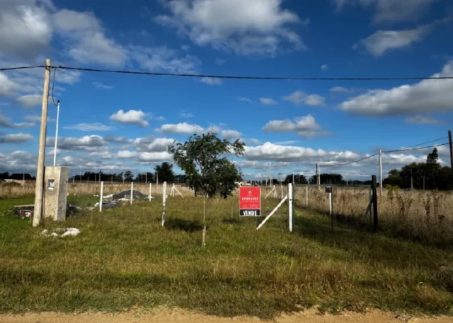 Lotes y terrenos en Venta — 4QR6+CG Balcarce