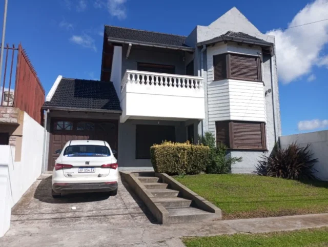Casas, chalets en Venta — Morris 1240