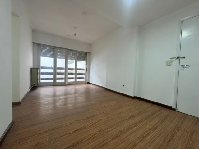 Departamentos, pisos y semipisos en Alquiler — Tejedor 368