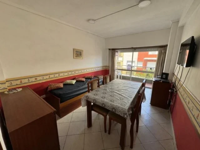 Departamentos, pisos y semipisos en Alquiler por Día — Santiago del Estero 2100