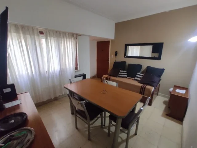 Departamentos, pisos y semipisos en Alquiler Temporario — AV. COLON  1700