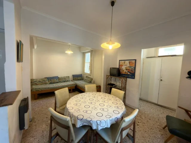 Departamentos, pisos y semipisos en Venta — Av. Luro 2228