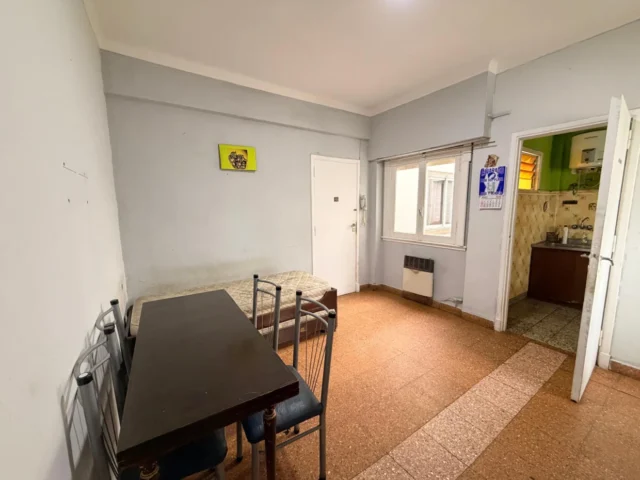 Departamentos, pisos y semipisos en Alquiler — Bolivar 3371