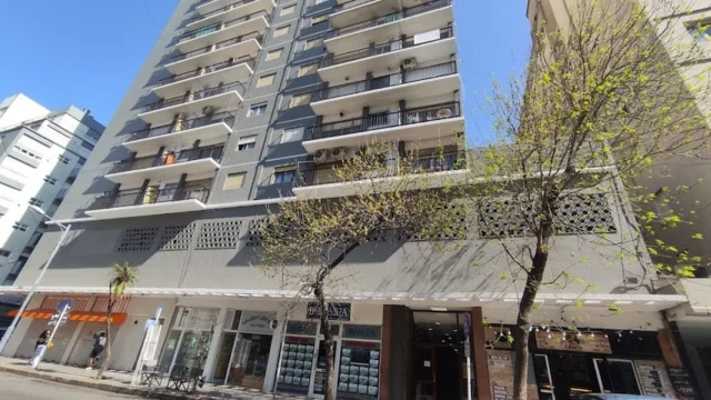 Departamentos, pisos y semipisos en Alquiler — Moreno 2234
