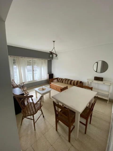 Departamentos, pisos y semipisos en Alquiler — Santa fe 2262