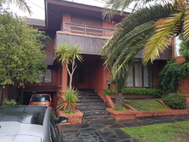 Casas, chalets en Venta — Jose Ingenieros 1048