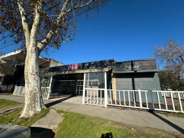 Locales en Alquiler — Constitucion 5892