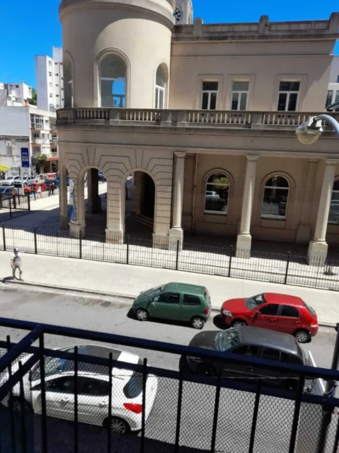 Departamentos, pisos y semipisos en Venta — Sarmiento 2500