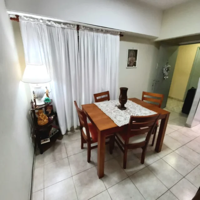 Departamentos, pisos y semipisos en Venta — Las Heras 2400