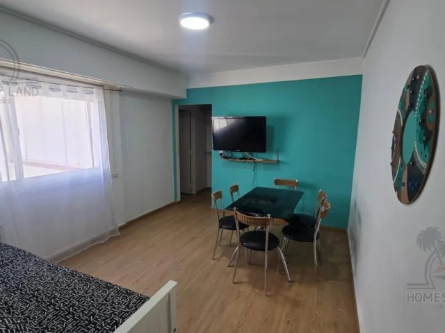 Departamentos, pisos y semipisos en Venta — Entre Rios 1800