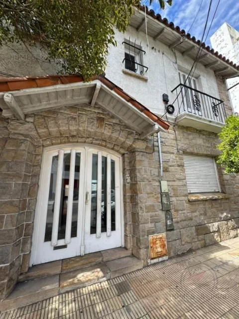PH en Venta — Deán Funes 1536