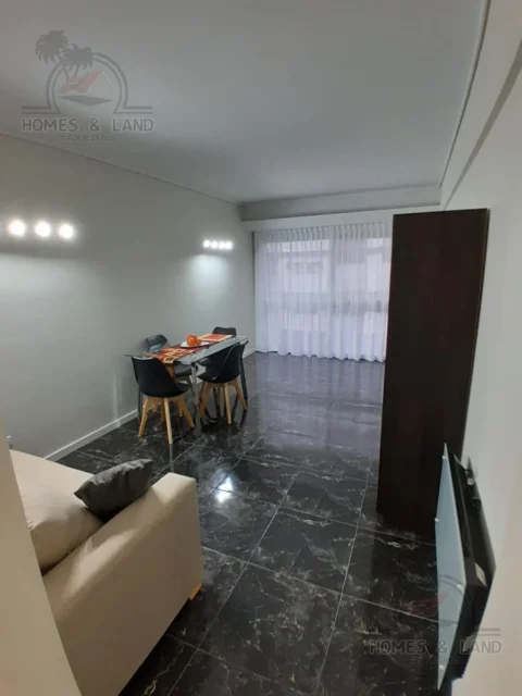 Departamentos, pisos y semipisos en Venta — Entre Rios 1800