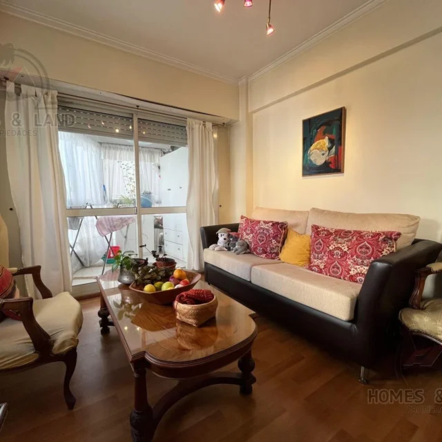 Departamentos, pisos y semipisos en Venta — Corrientes 2341