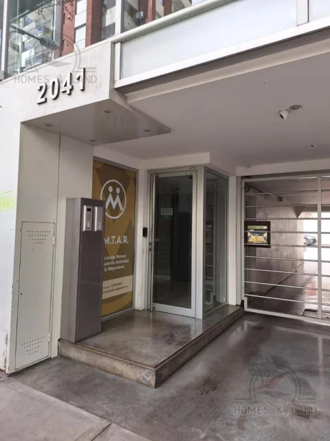 Departamentos, pisos y semipisos en Venta — Cordoba 2041 1