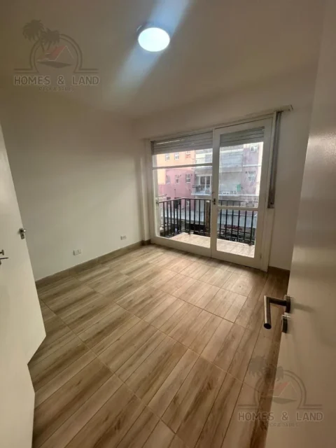 Departamentos, pisos y semipisos en Venta — Las Heras 2300
