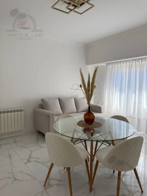 Departamentos, pisos y semipisos en Venta — Rivadavia 2200