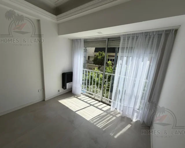 Departamentos, pisos y semipisos en Venta — Belgrano 2700