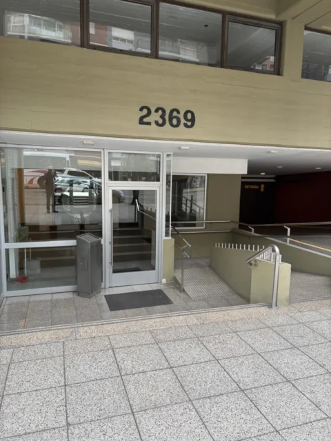 Departamentos, pisos y semipisos en Venta — luro  2369