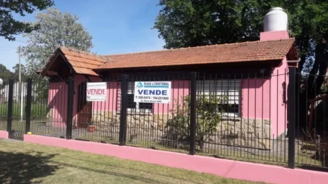 Casas, chalets en Venta — Mosconi 3963