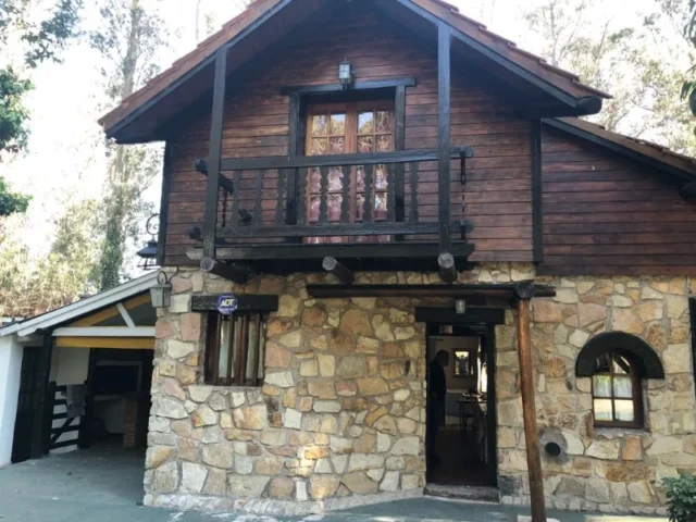 Casas, chalets en Venta — Diagonal Mansilla y Puelches