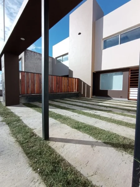 Dúplex en Venta — Benito Lynch y Acevedo