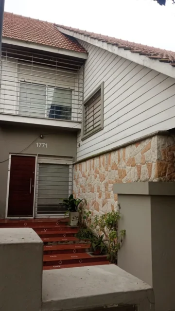 Dúplex en Venta — Vernet 1700