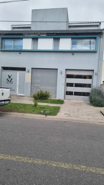 Locales en Alquiler — acevedo 4700