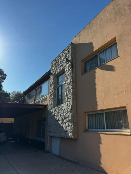 Casas, chalets en Venta — Las Caroyas entre Moctezuma y Mangoré