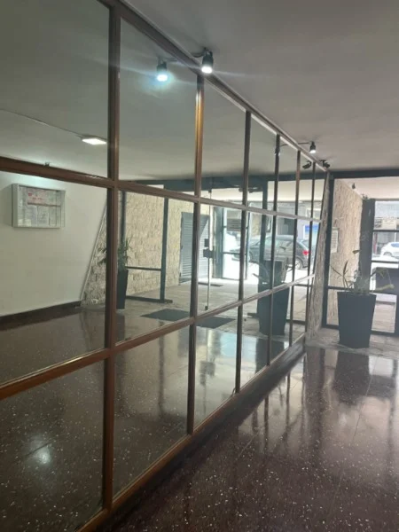 Departamentos, pisos y semipisos en Venta — Colon y Guemes