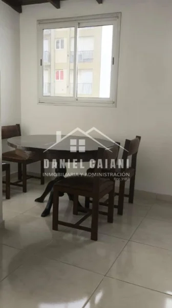 Departamentos, pisos y semipisos en Alquiler — Colon y Entre Rios