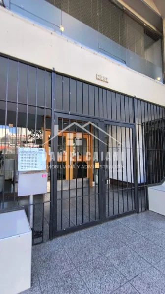 Departamentos, pisos y semipisos en Alquiler — Luro 3537