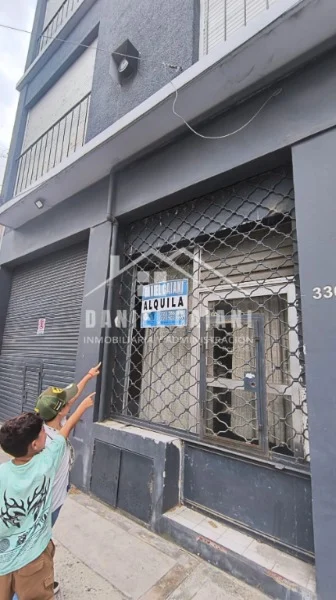Locales en Alquiler — Brown 3361
