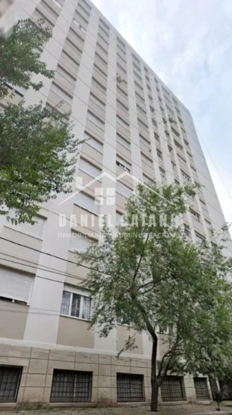Departamentos, pisos y semipisos en Alquiler — Larrea 3100