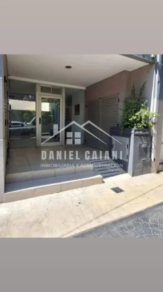 Departamentos, pisos y semipisos en Alquiler — Castelli 3133