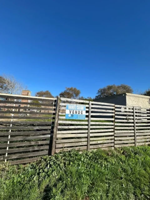 Lotes y terrenos en Venta — Molise 300