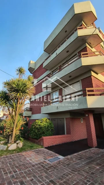 Departamentos, pisos y semipisos en Alquiler — Garcia Lorca 100