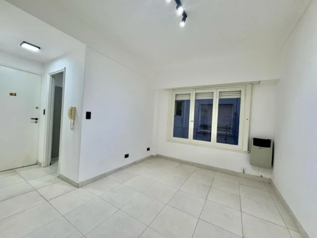 Departamentos, pisos y semipisos en Venta — Las Heras 2280