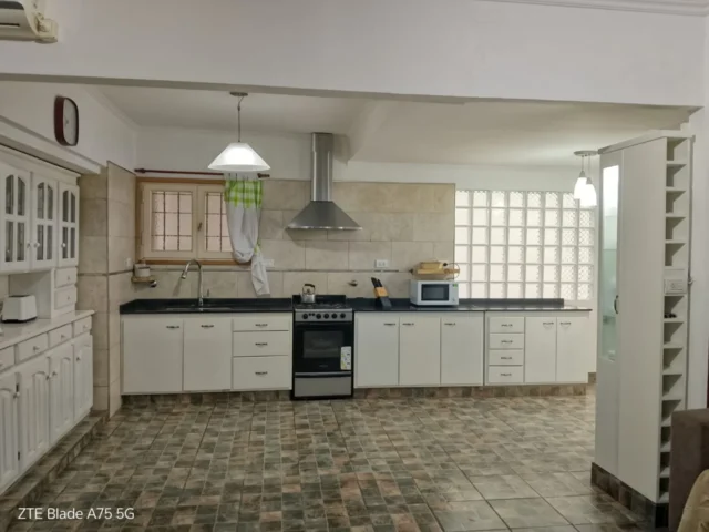 Casas, chalets en Venta — 798